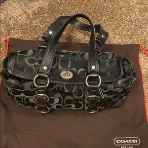 COACH TOTE. Black, gray, silver C’s